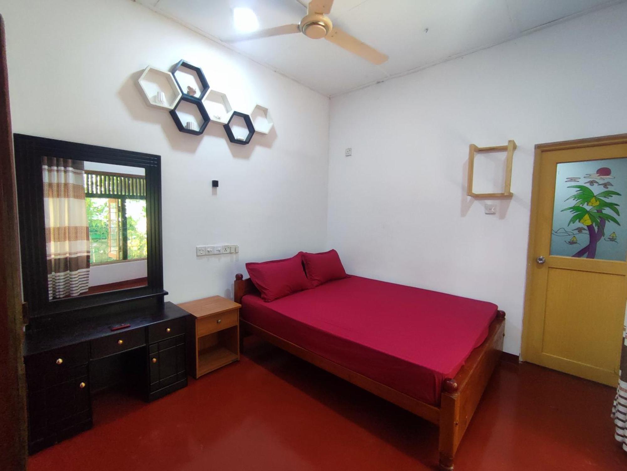 Breeze Guest House 亭可马里 外观 照片