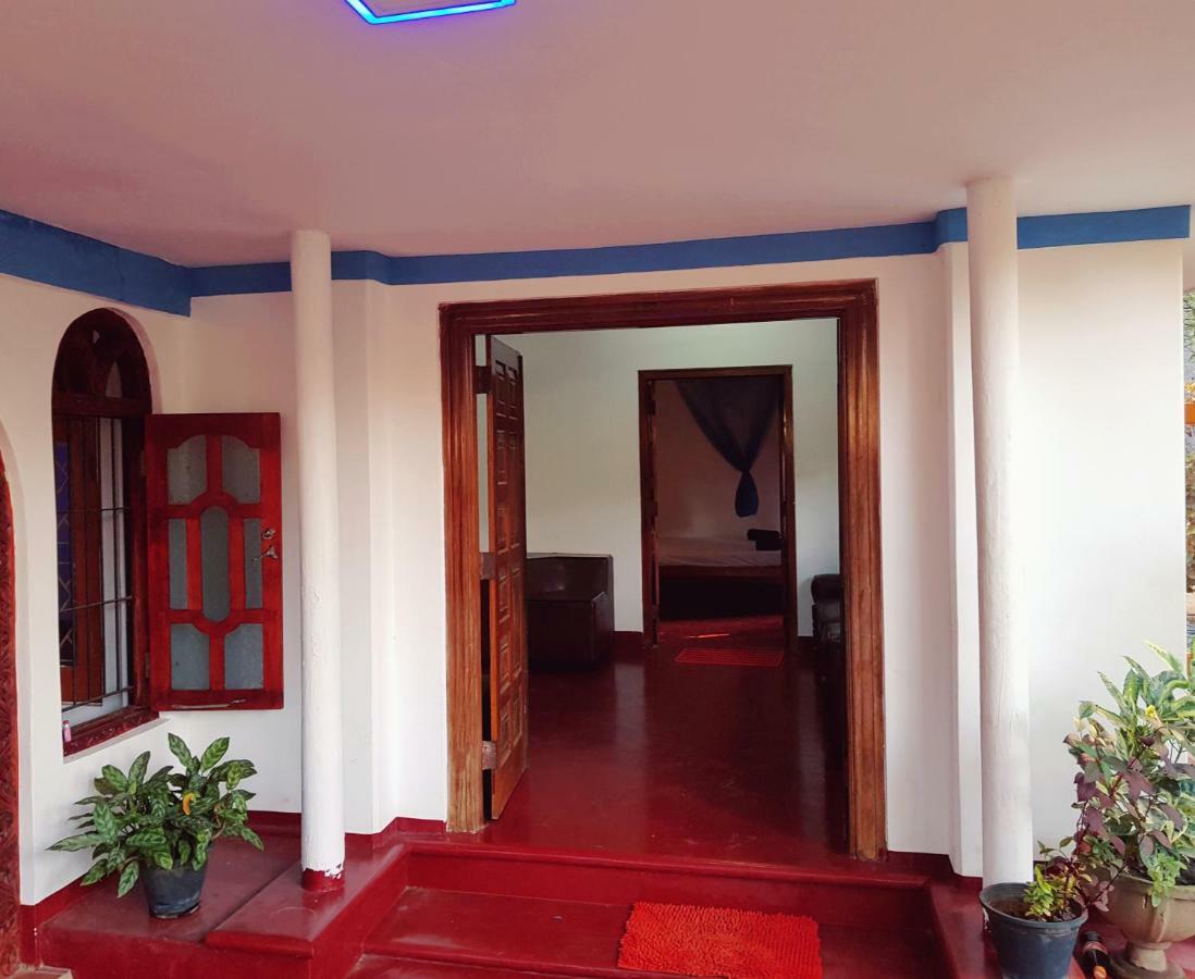 Breeze Guest House 亭可马里 外观 照片
